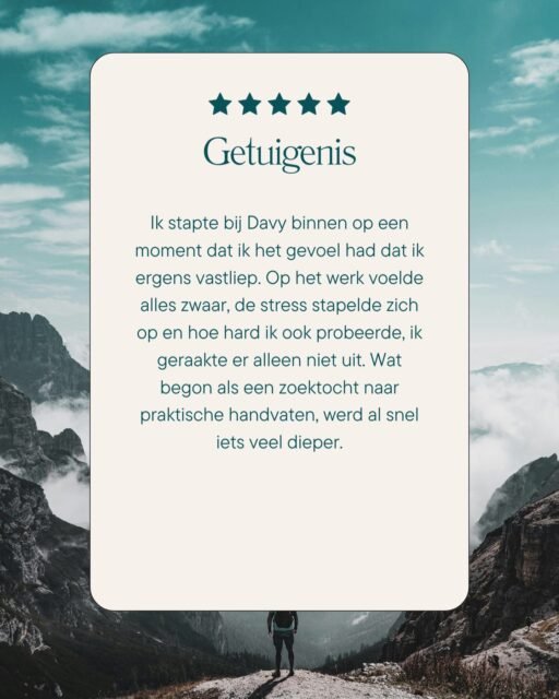Wat een prachtige woorden van een prachtige persoon.
Eerlijk, ik vind het best spannend om deze mooie woorden over mezelf te posten. Een compliment aanvaarden is soms best moeilijk, maar dit dan ook nog delen…
Maar, ik hou zoveel van mijn job, doe dit met zoveel passie en plezier en wil gewoon nog meer mensen helpen om meer rust, helderheid en voldoening te vinden.
Dus Lise, bedankt voor je mooie woorden en zoals ik mijn deelnemers leer antwoorden tijdens de opleiding communicatie bij het krijgen van een compliment: “bedankt, dat vind ik zelf ook😊”
